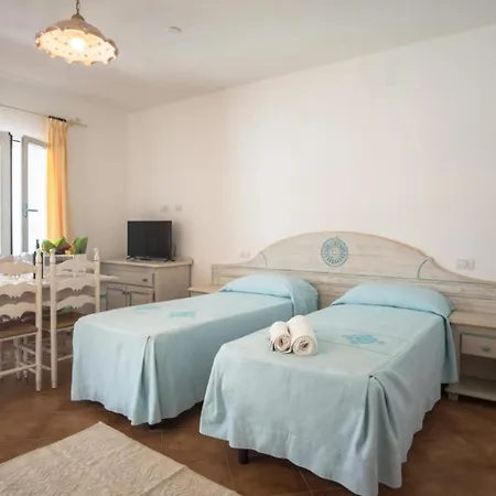 Superb Le Residenze Del Golfo Di 1 Bedroom For 4 People *