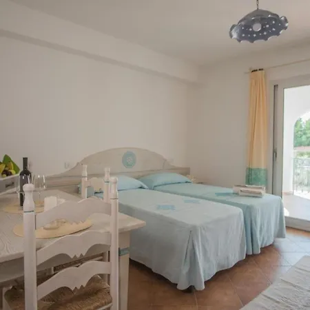 Superb Le Residenze Del Golfo Di 1 Bedroom For 4 People *