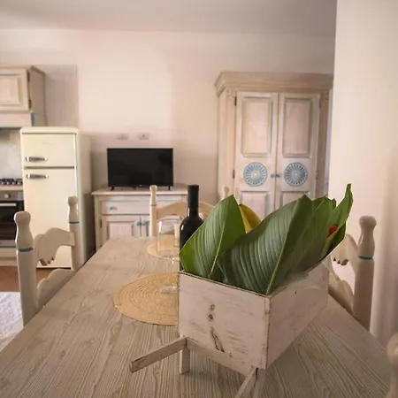Apartmán Superb Le Residenze Del Golfo Di 1 Bedroom For 4 People Orosei