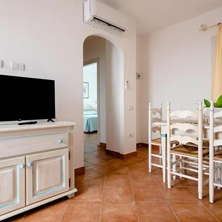 Superb Le Residenze Del Golfo Di 1 Bedroom For 4 People 오로세
