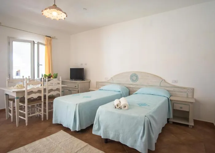 Superb Le Residenze Del Golfo Di 1 Bedroom For 4 People *