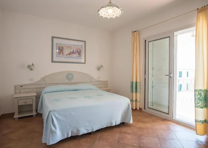Superb Le Residenze Del Golfo Di 1 Bedroom For 4 People Apartman *