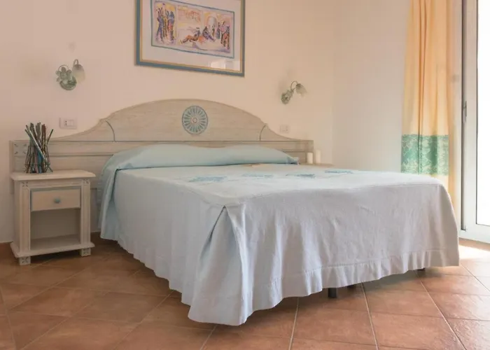 Superb Le Residenze Del Golfo Di 1 Bedroom For 4 People Apartman *